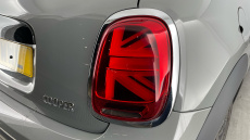 MINI Hatchback 1.5 Cooper Classic 3dr Petrol Hatchback